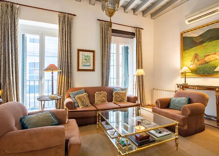 Museum Duplex And Patios, Historical Center, 8 Pax