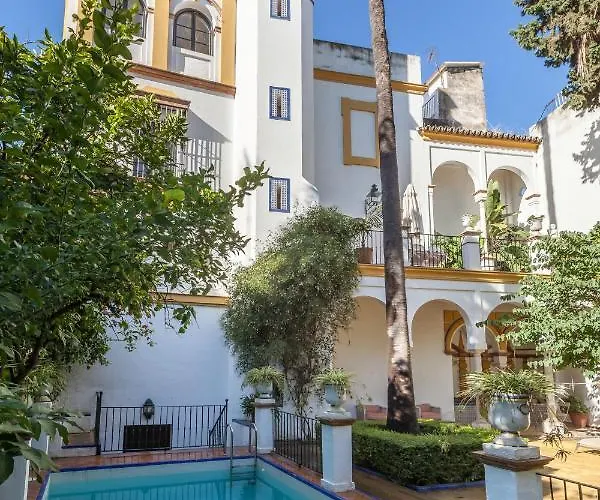 Sevillebnb Group- Villa Elvira, Exclusive Pool And Gardens In The Heart Of Sevilla